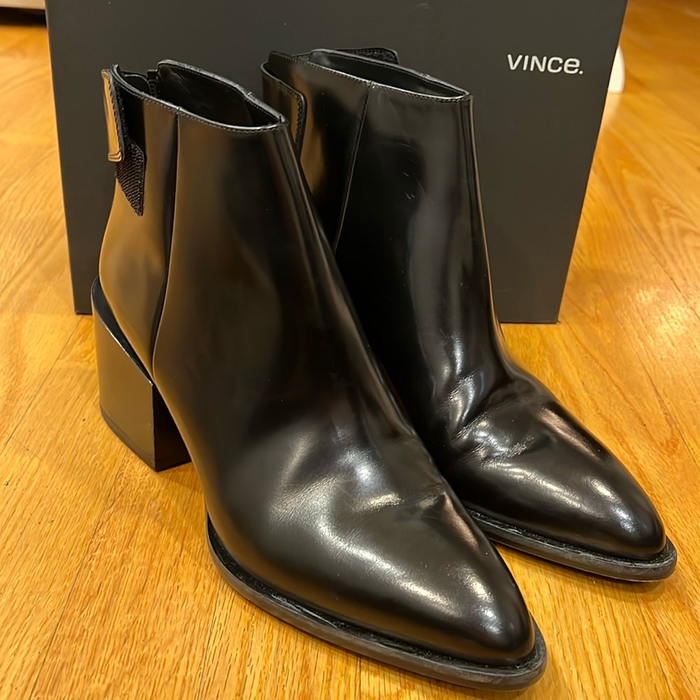 Vince all leather leather booties - style Laird with original box